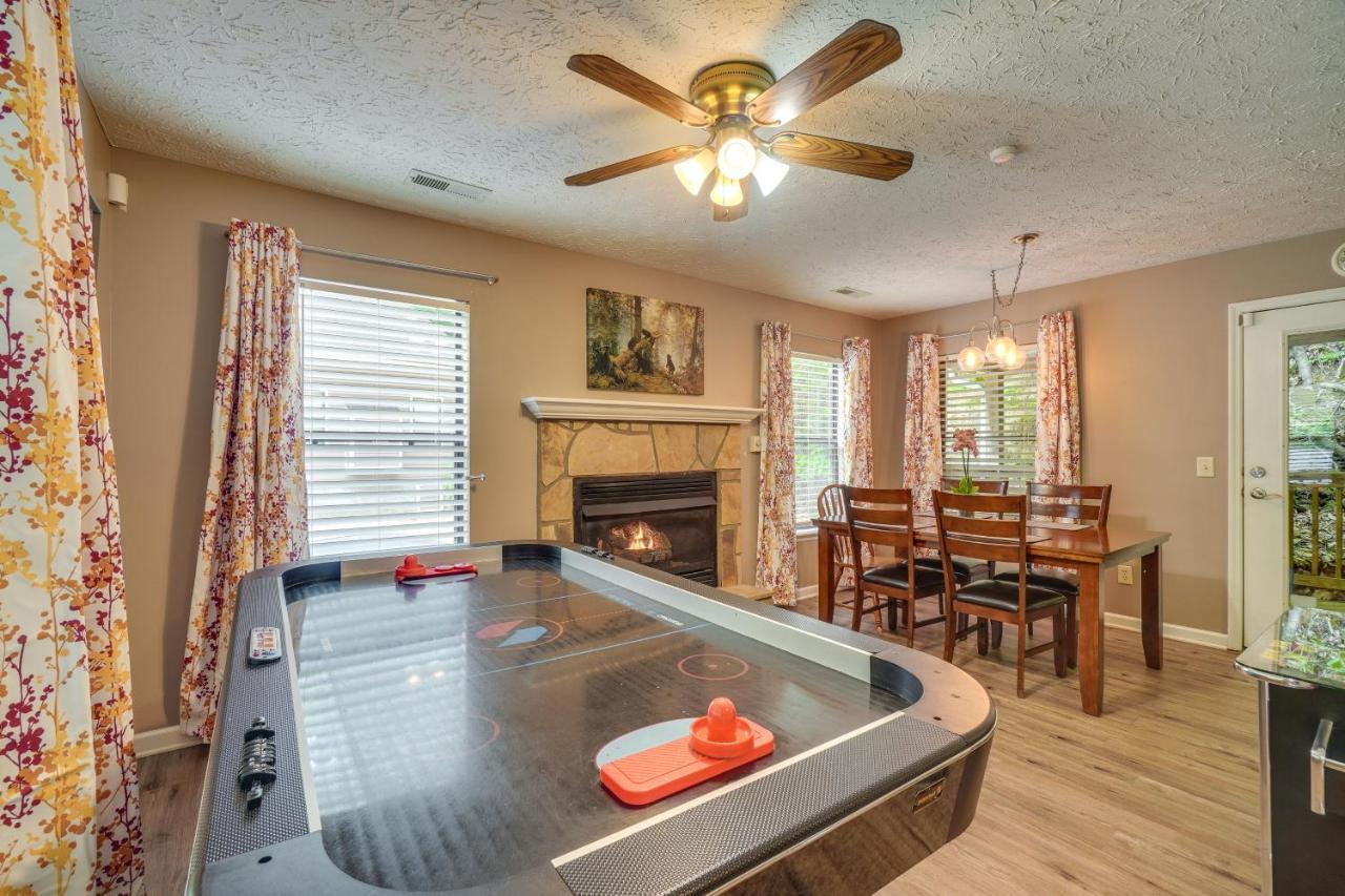 Gatlinburg Vacation Rental Balcony With Hot Tub! المظهر الخارجي الصورة