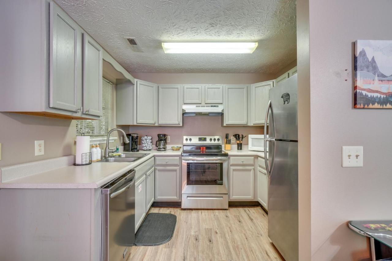Gatlinburg Vacation Rental Balcony With Hot Tub! المظهر الخارجي الصورة